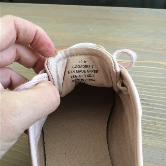 Guess Sz 10 - Picture 4 of 6